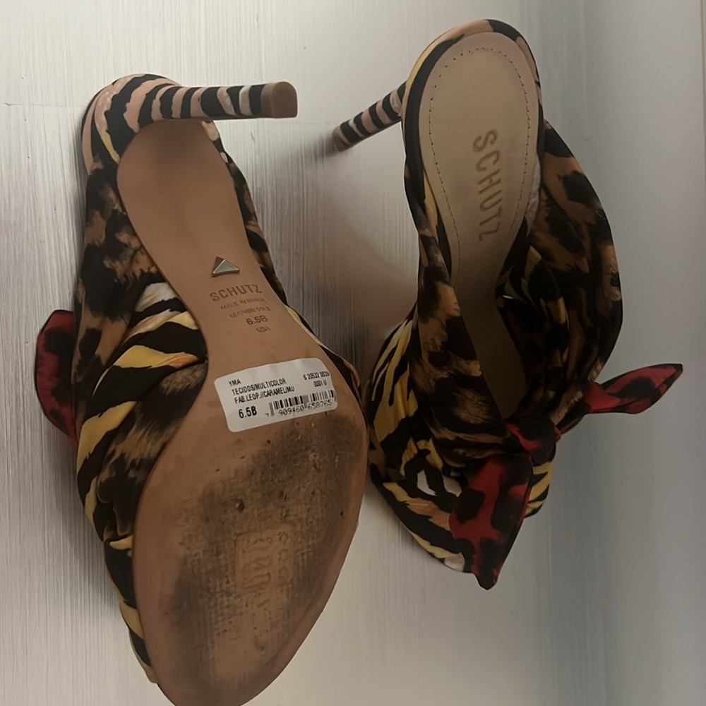 Heels - Picture 5 of 5